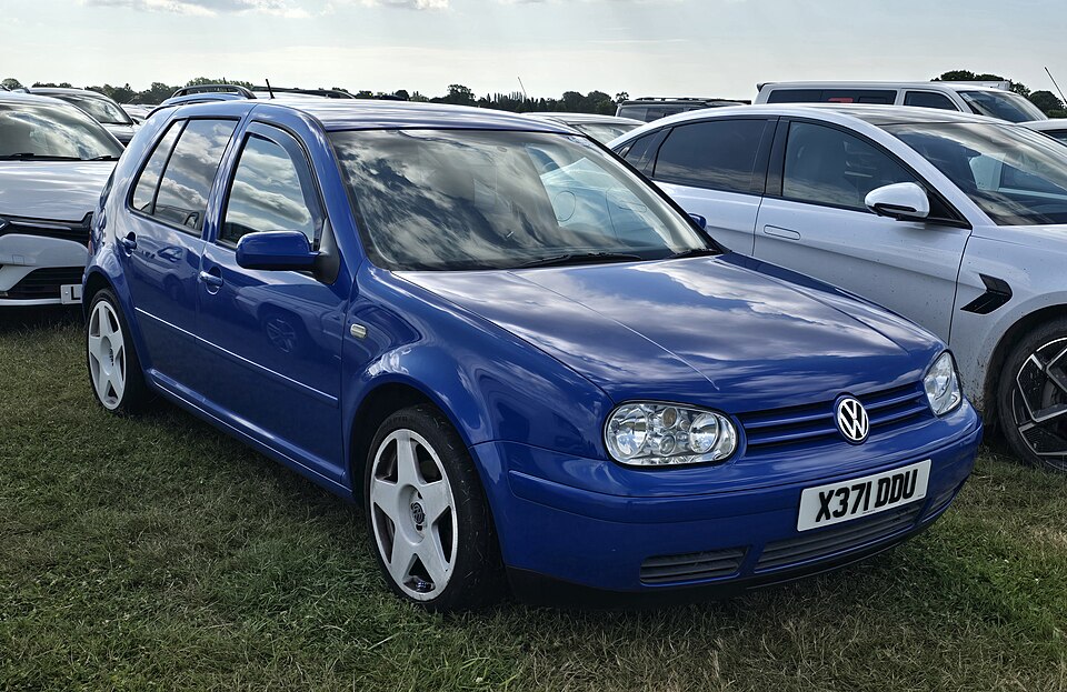 Фото модели Golf GTI